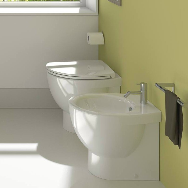 Ceramica Catalano Schede Tecniche.Sanitari Filoparete Ceramica Catalano New Light Wc Bidet Sedile Ceramicstore